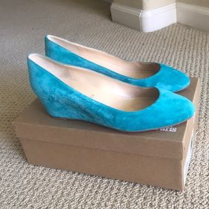 Christian Louboutin New Peanut Turquoise Wedges 39